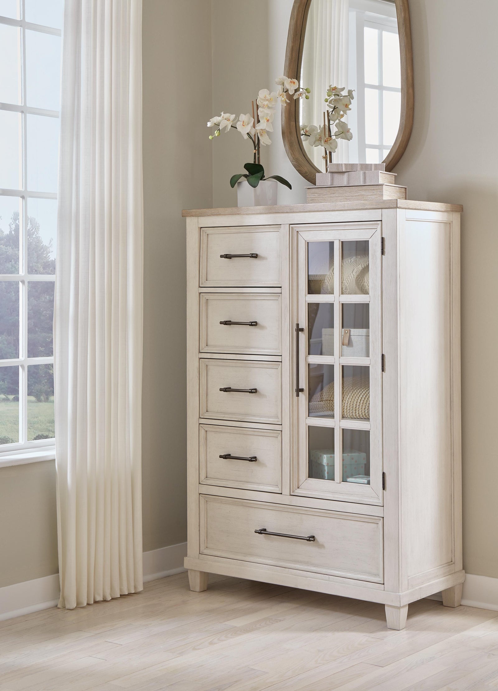 Shaybrock Door Chest - White (2)