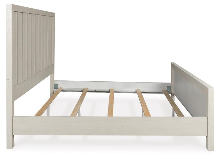 Shaybrock King Panel Bed - White (3)