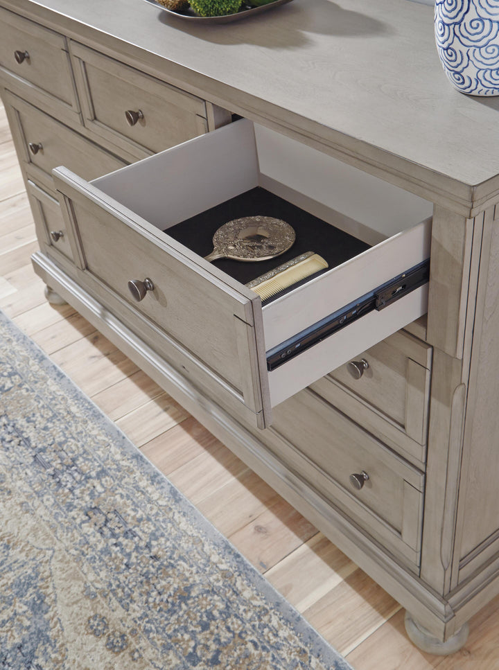 Lettner Dresser - Gray (4)