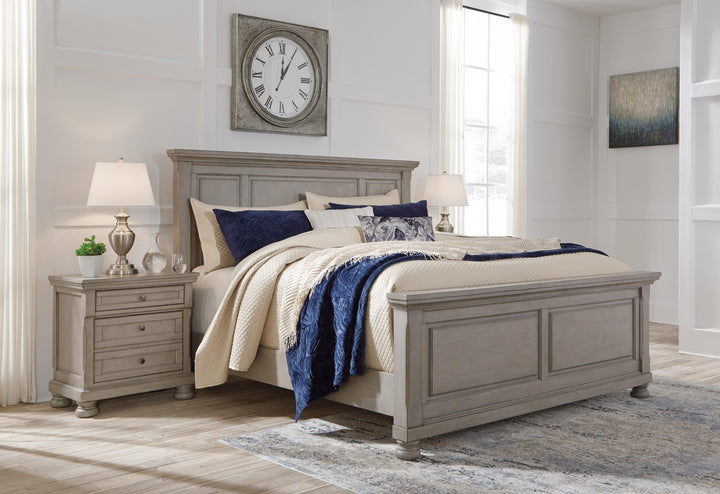 Lettner King Panel Bed, Dresser, Mirror and 2 Nightstands - Light Gray (9)