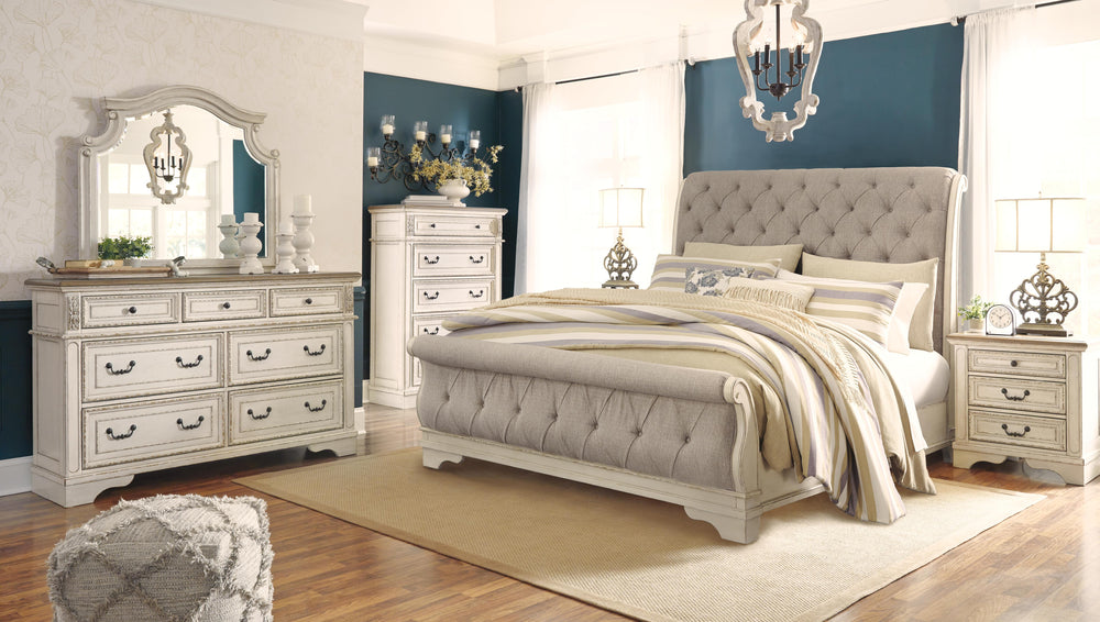 Realyn Queen Sleigh Bed - Chipped White (9)
