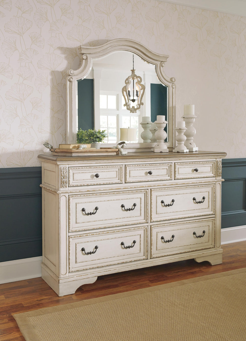Realyn Twin Day Bed with Storage, Dresser, Mirror and Nightstand (11)