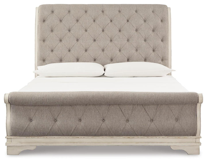Realyn King Upholstered Sleigh Bed, Dresser, Mirror and 2 Nightstands - Two-tone (3)