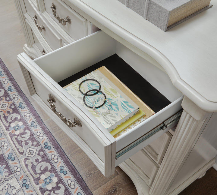 Montelaine Dresser - White (6)