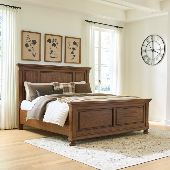 Zackaryn California King Panel Bed - Warm Brown