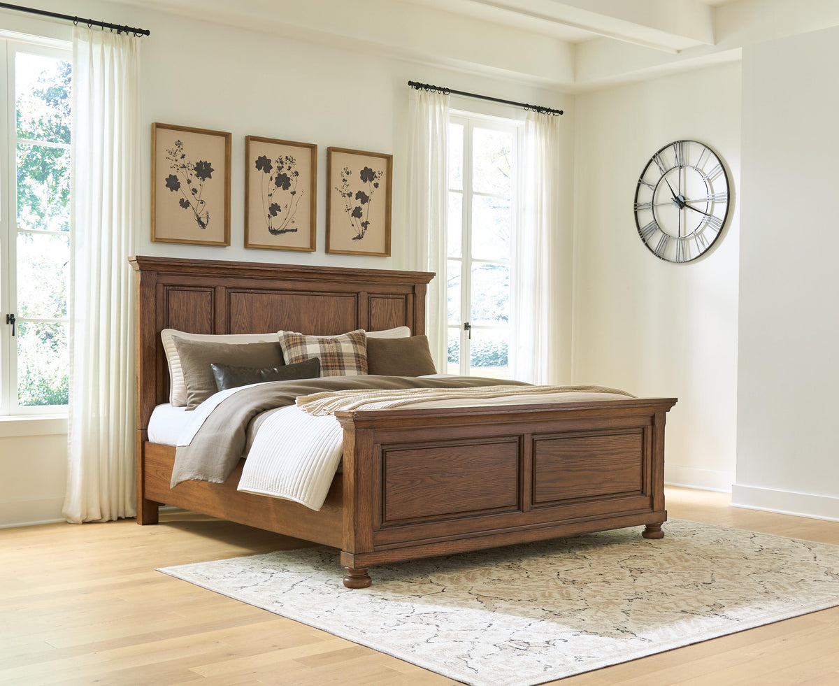 Zackaryn California King Panel Bed - Warm Brown