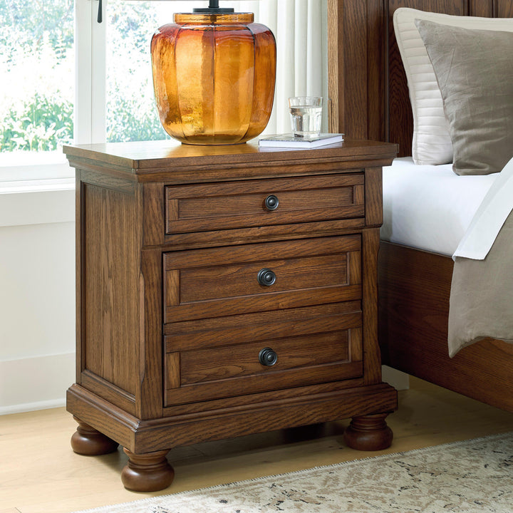 Zackaryn Nightstand - Warm Brown
