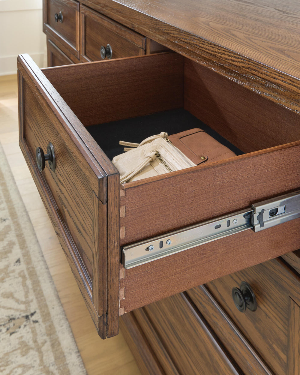 Zackaryn Dresser - Warm Brown