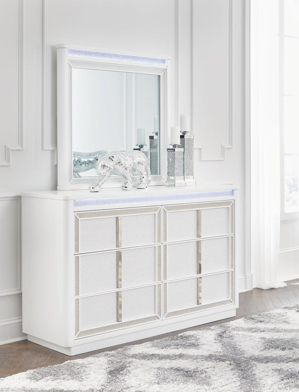Chalanna Dresser and Mirror - White (2)