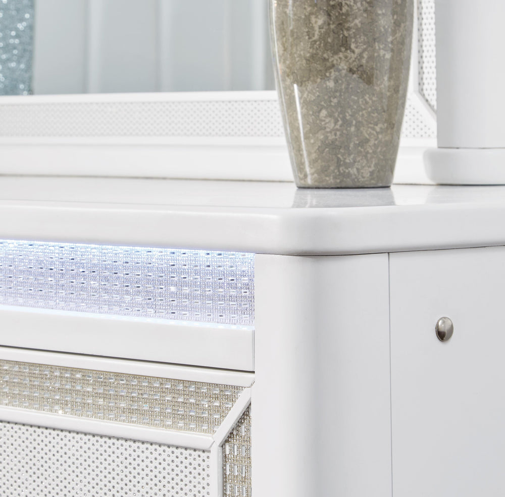 Chalanna Dresser and Mirror - White (5)