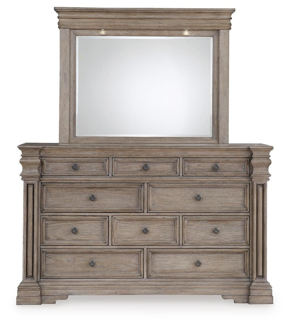 Blairhurst Dresser and Mirror - Light Brown (3)