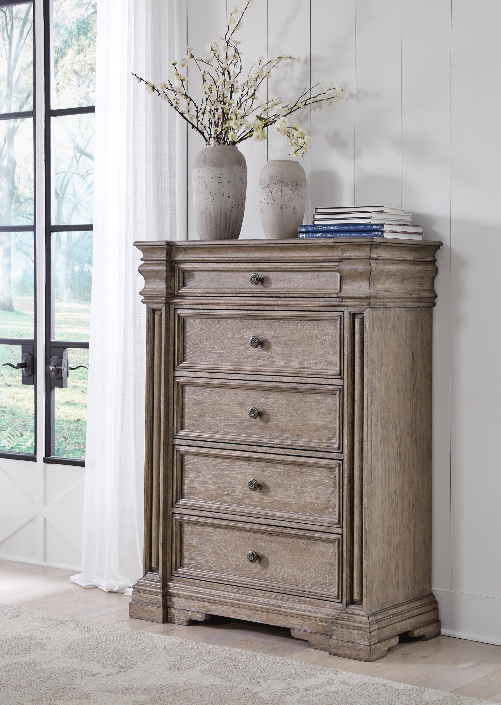 Blairhurst Chest of Drawers - Light Brown (2)