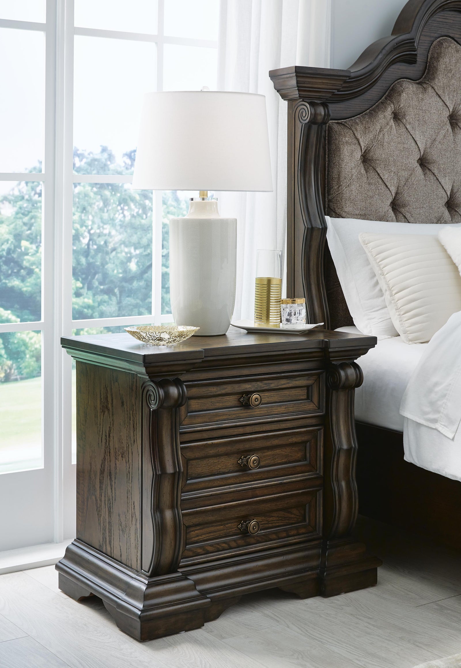 Maylee Nightstand - Dark Brown (2)