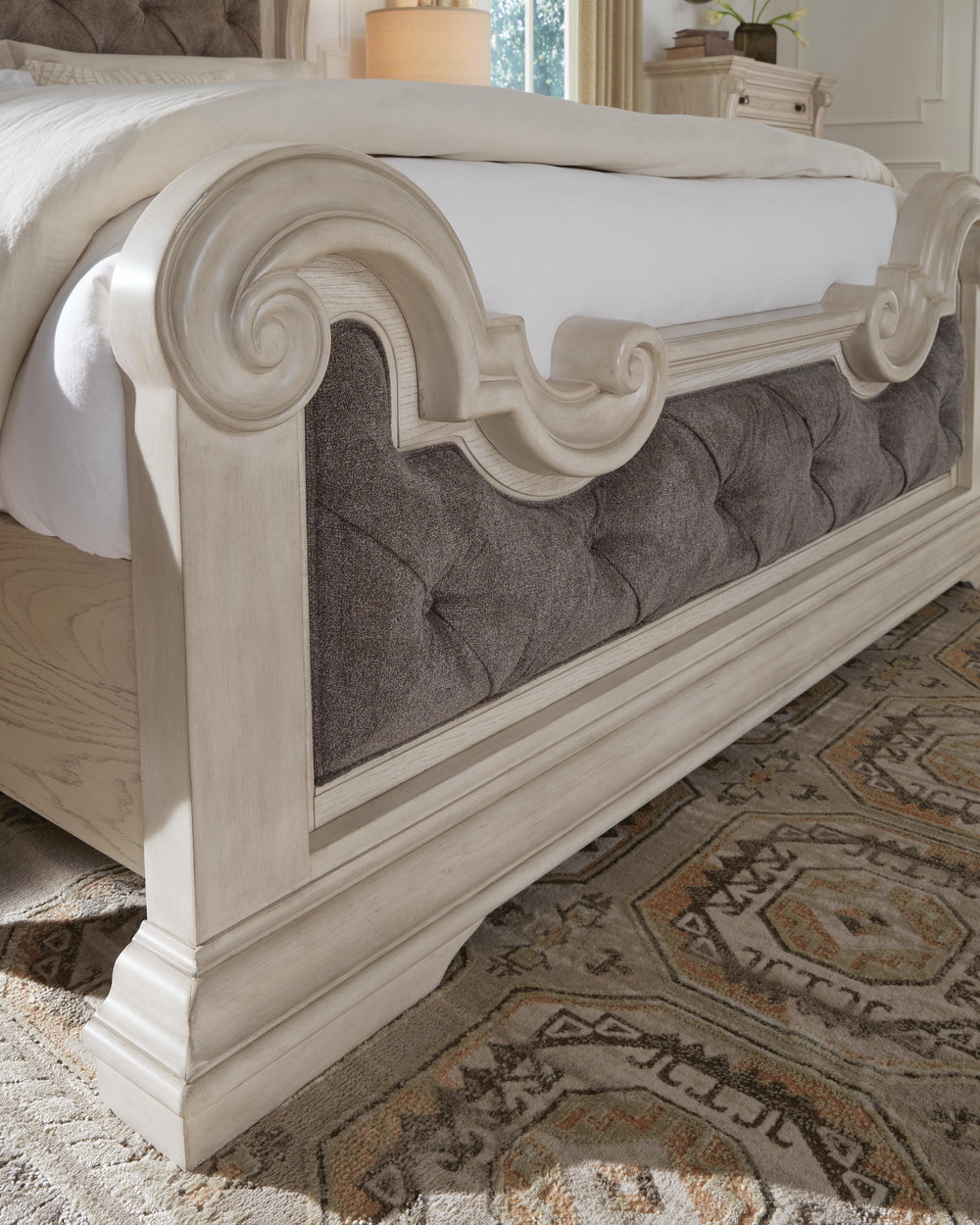 Bruchandi King Upholstered Panel Bed - Gray (7)