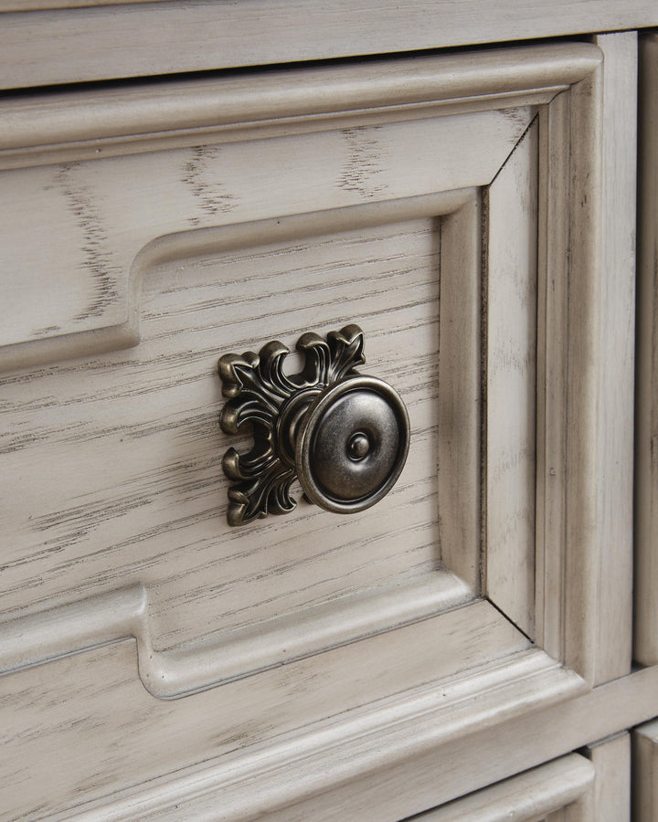 Bruchandi Chest of Drawers - Gray (6)