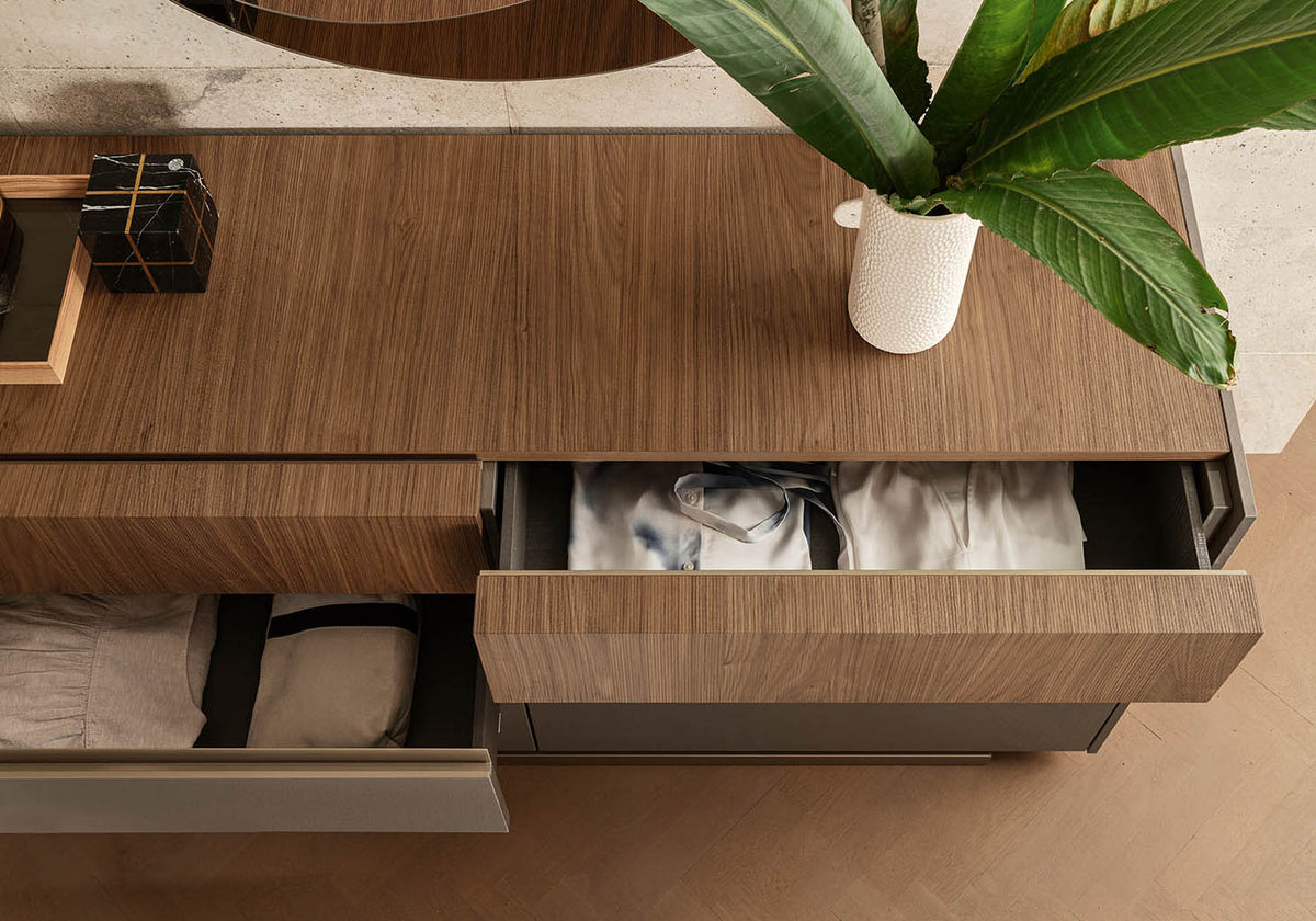 ALF Italia Corso Como dresser in walnut and brushed beige