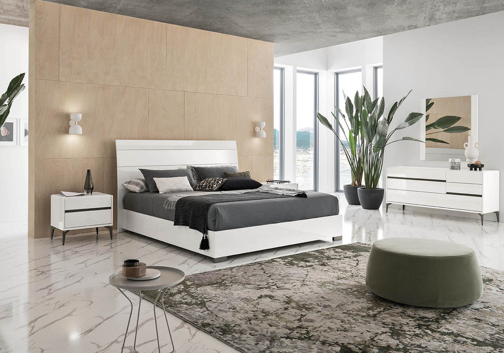 ALF Italia Costablanca bed view 3