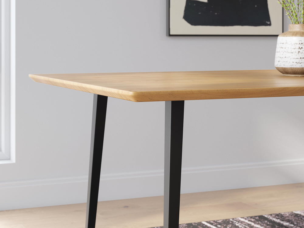 Gretlynn Dining Table - Light Brown (9)