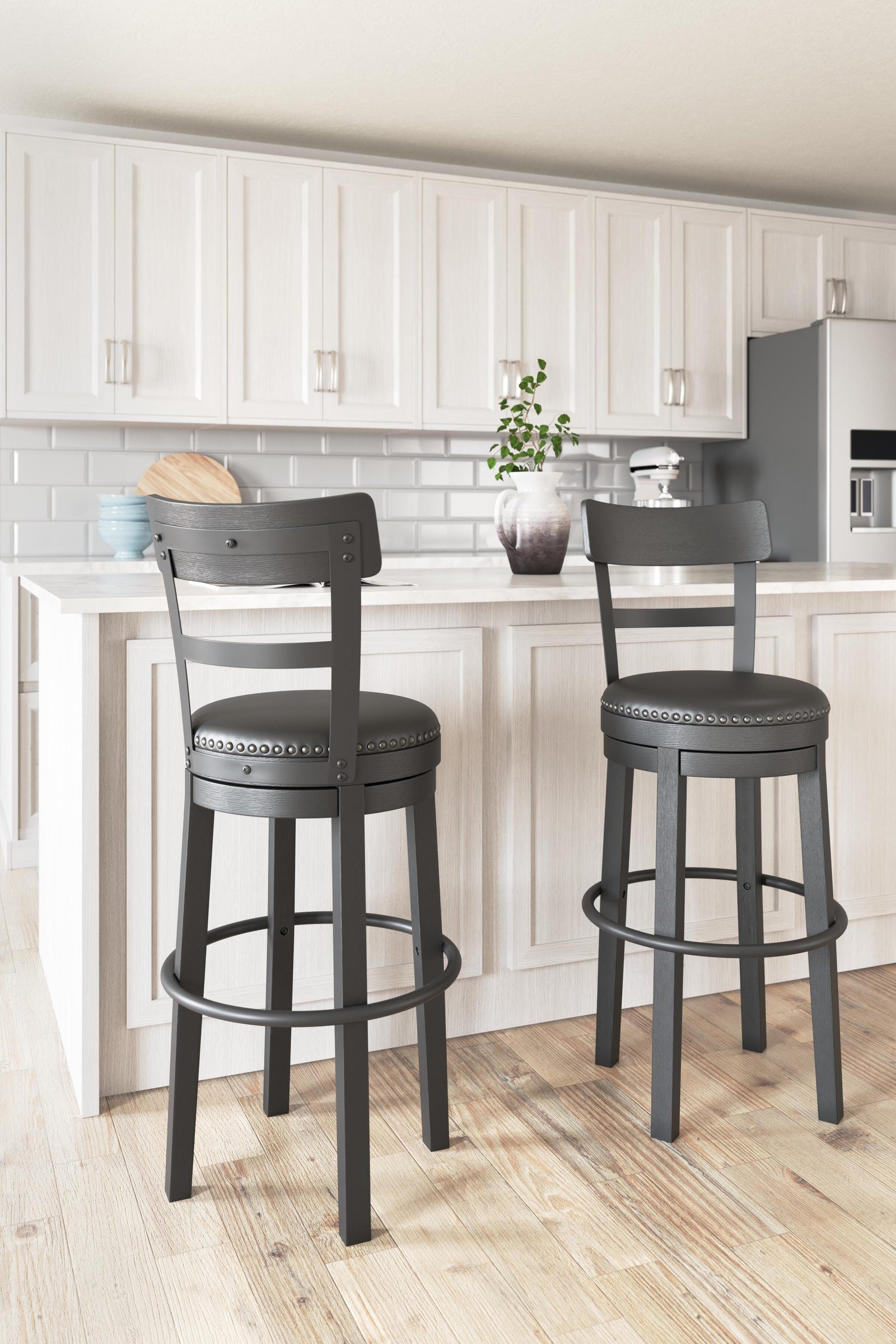Valebeck Bar Height Bar Stool - Black (2)