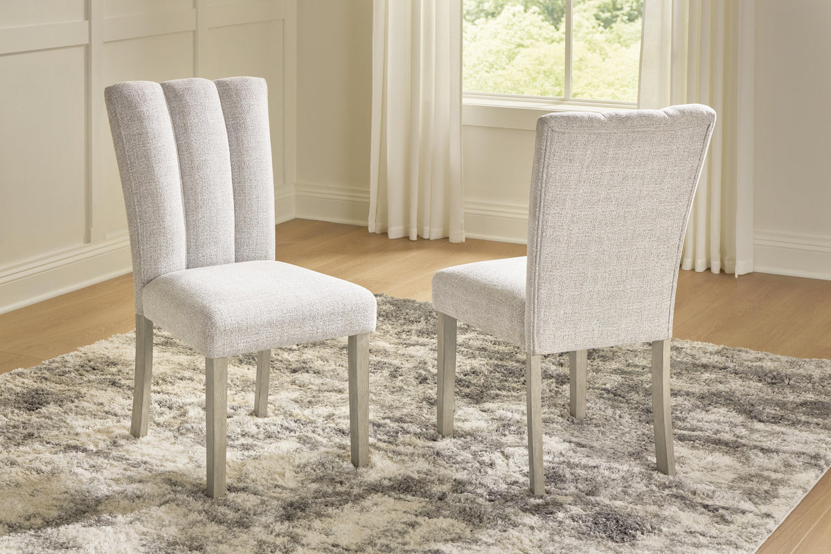 Larawyn Dining Chair (Set of 2) (2)