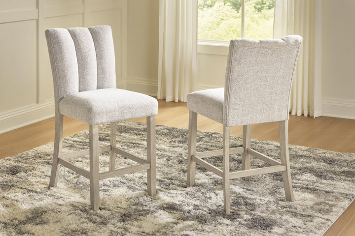 Larawyn Counter Height Barstool (Set of 2) (2)