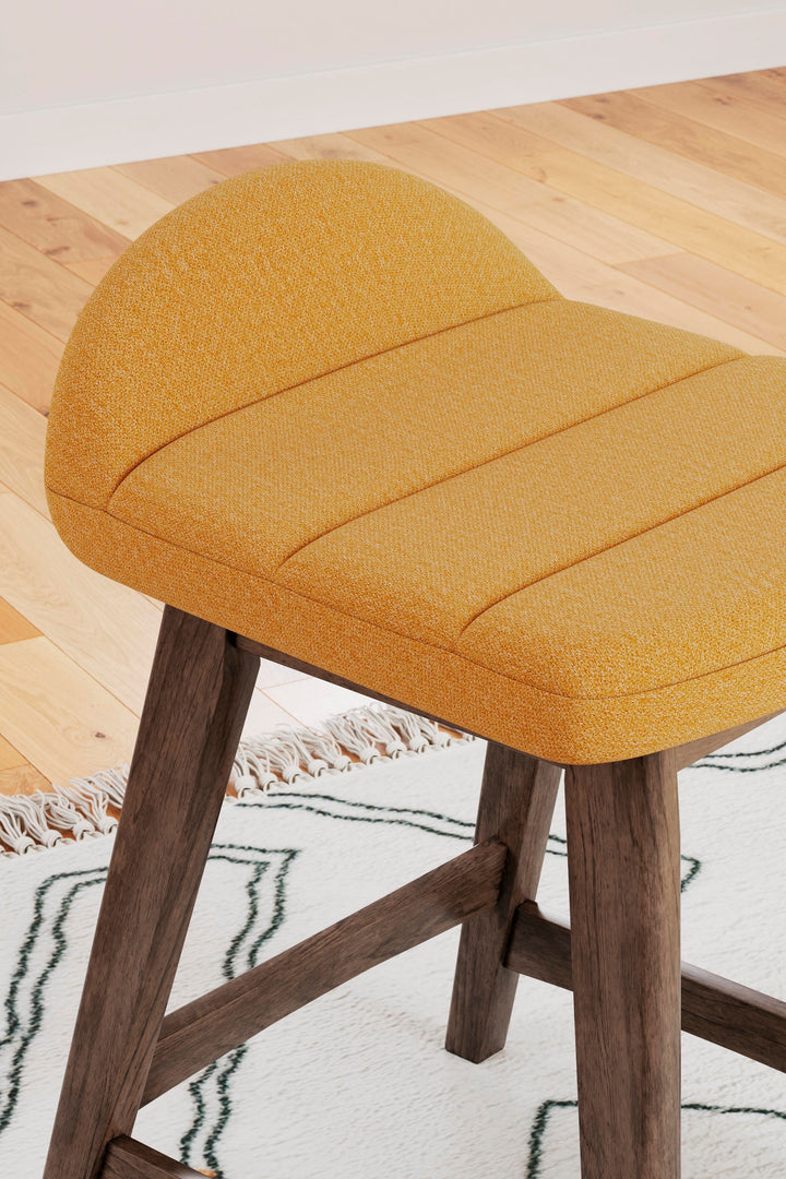 Lyncott Counter Height Bar Stool - Yellow (8)