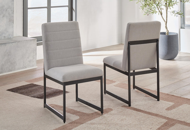 Tomtyn Extension Dining Table and 6 Chairs (16)