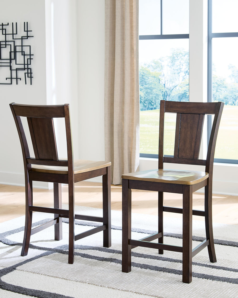 Rylandeen Counter Height Extension Dining Table 4 Barstools and Bench (14)