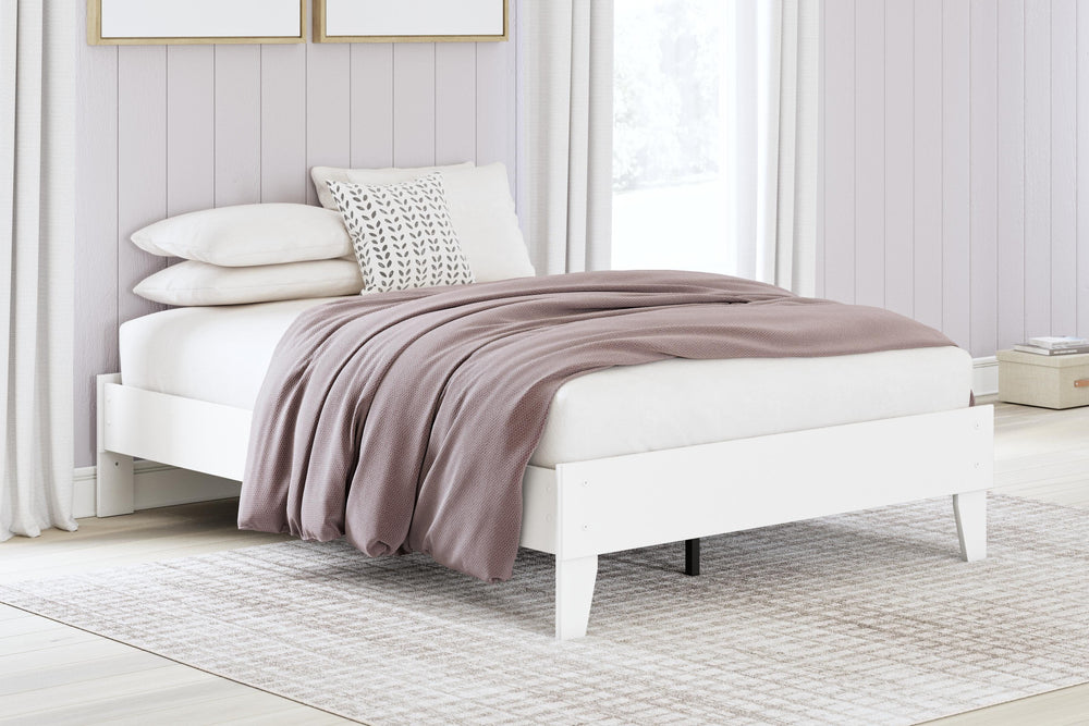 Hallityn Full Platform Bed - White (2)