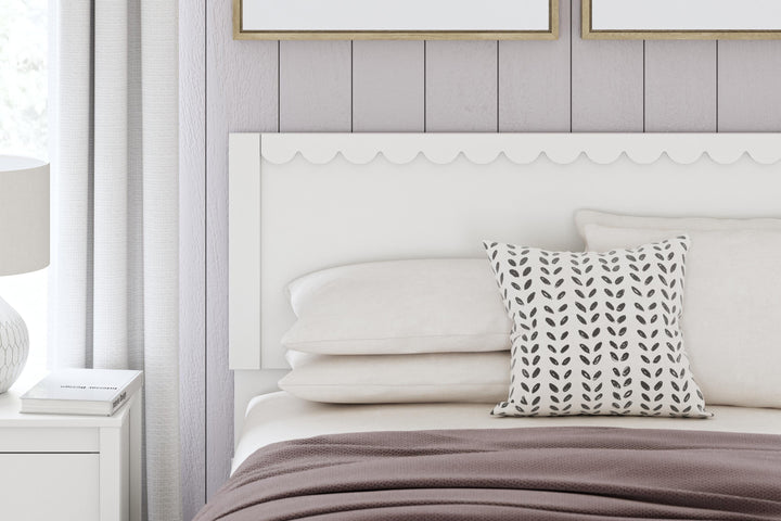 Hallityn Full Panel Platform Bed - White (8)