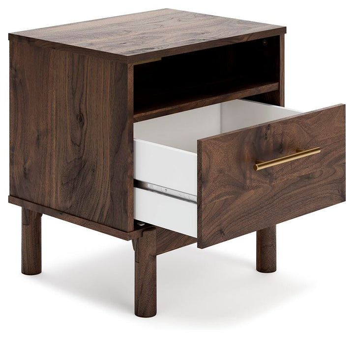Calverson Nightstand - Mocha (3)