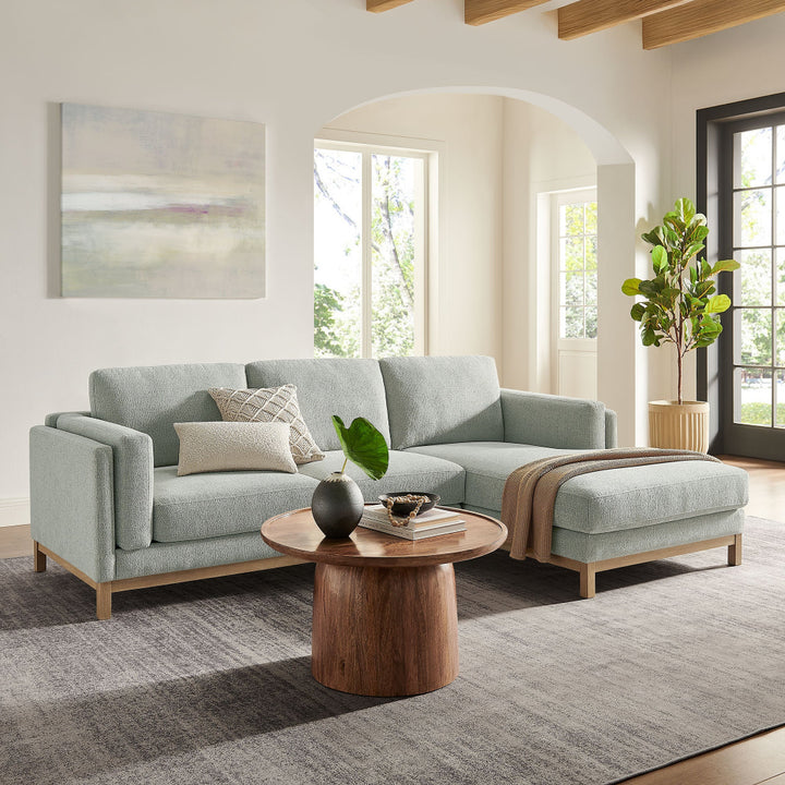 Roscoe Right-Facing Fabric Sectional Sofa with Chaise in Mist