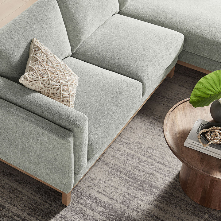 Roscoe Right-Facing Fabric Sectional Sofa with Chaise in Mist