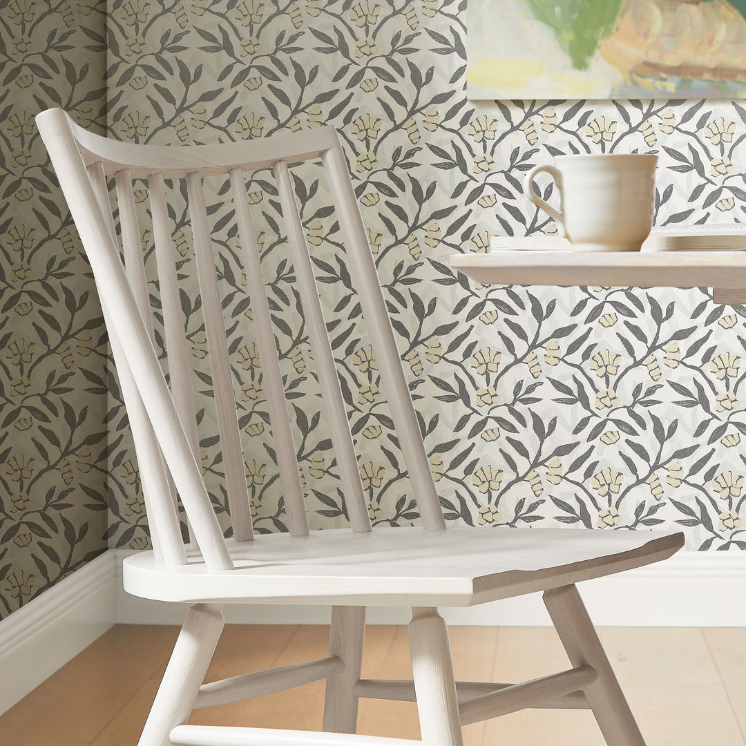 Alvar Spindle Back Dining Side Chairs Set of 2 in White Wash