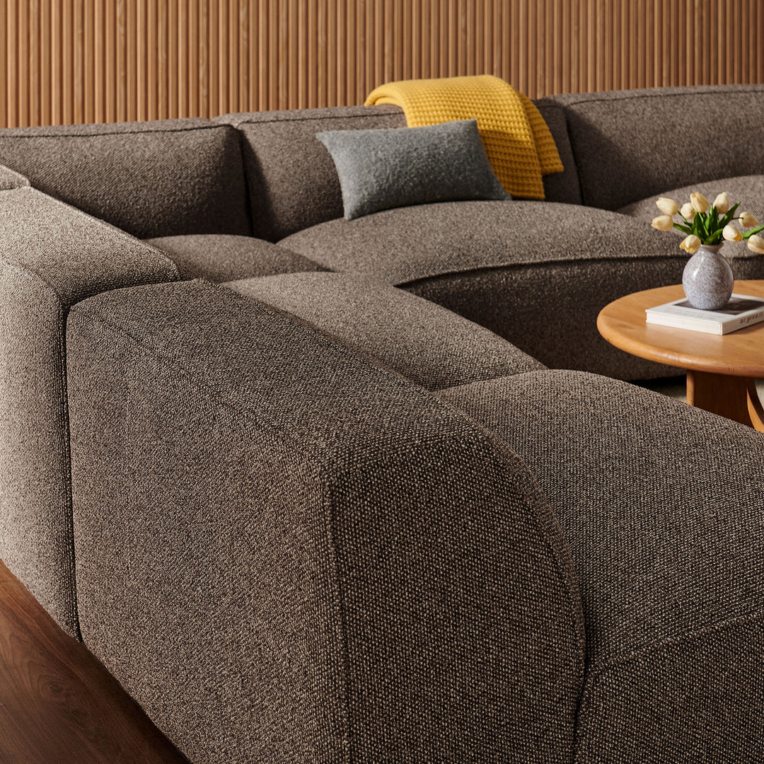 Auren 5 Piece Lattice Bouclé Upholstered Modular Corner Sectional in Earth
