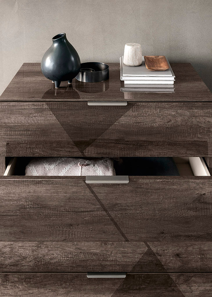 ALF Italia Favignana tall chest in surfaced oak