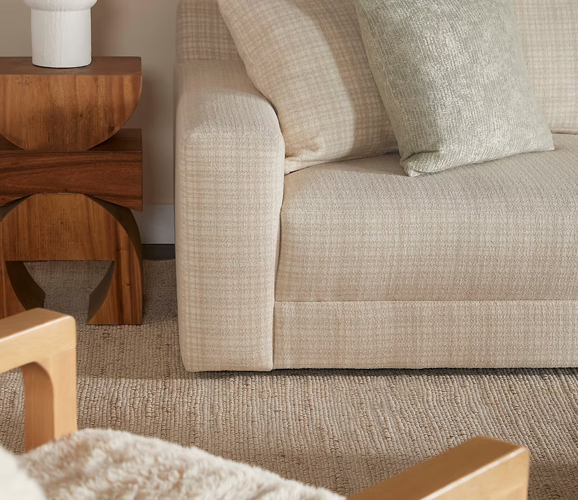 Jonathan Louis Saldana Sectional-Arm