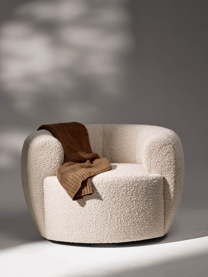 kensington-swivel-chair-by-american-leather
