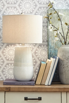l100724-ashley-furniture-shavon-table-lamp