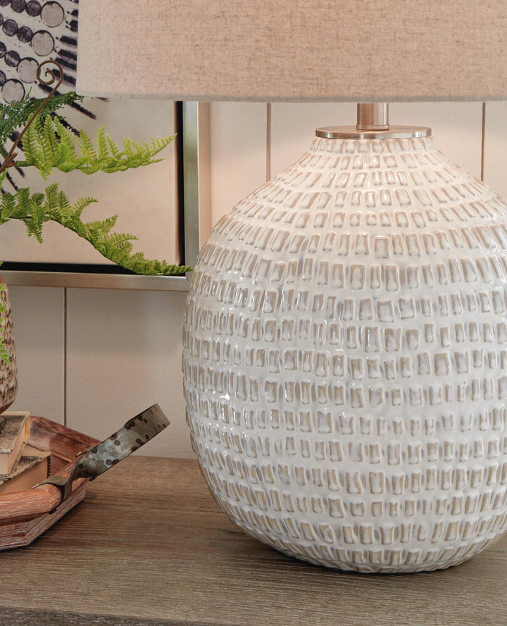 Jamon Table Lamp - Beige (3)