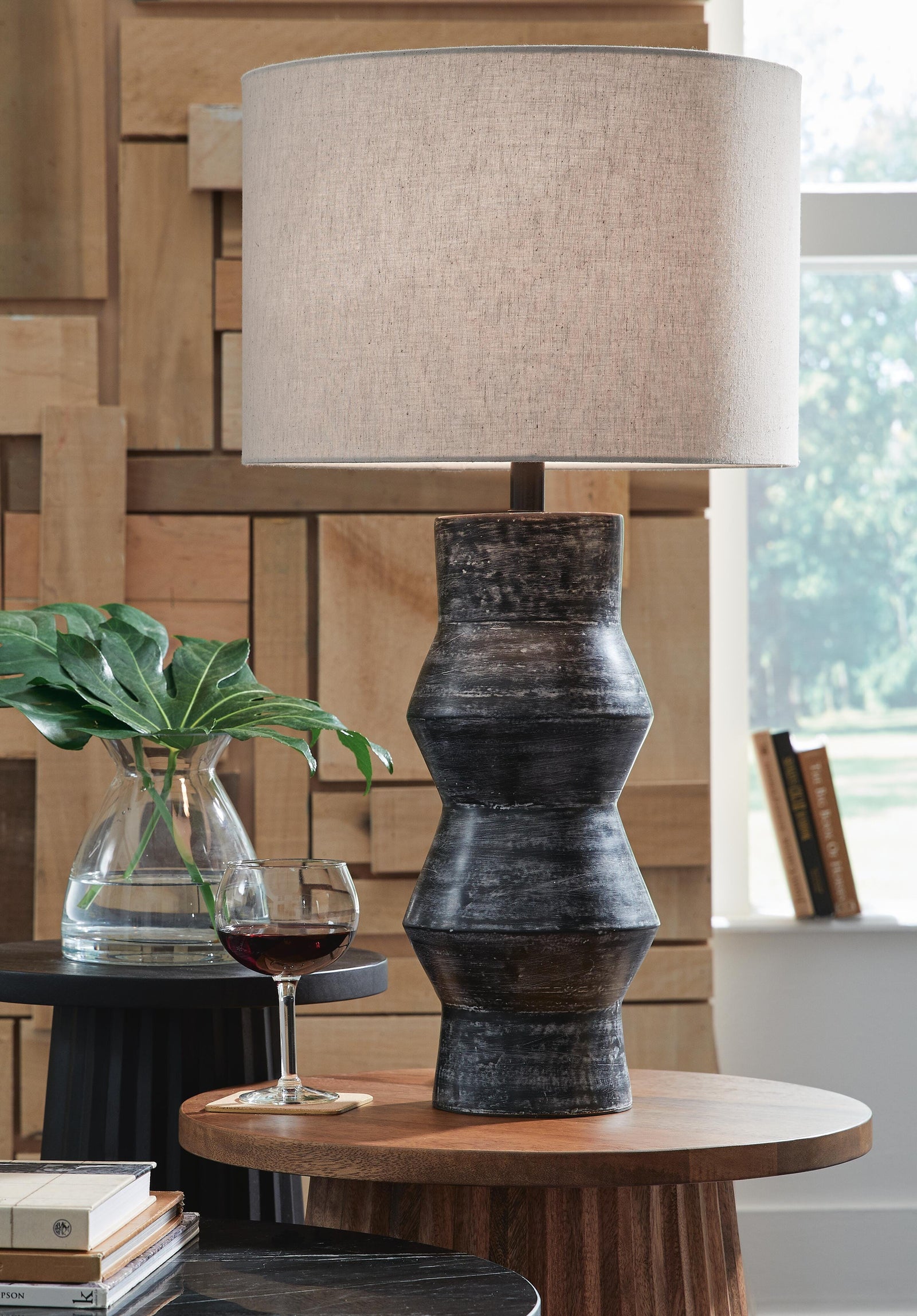 Kerbert Table Lamp - Black (2)