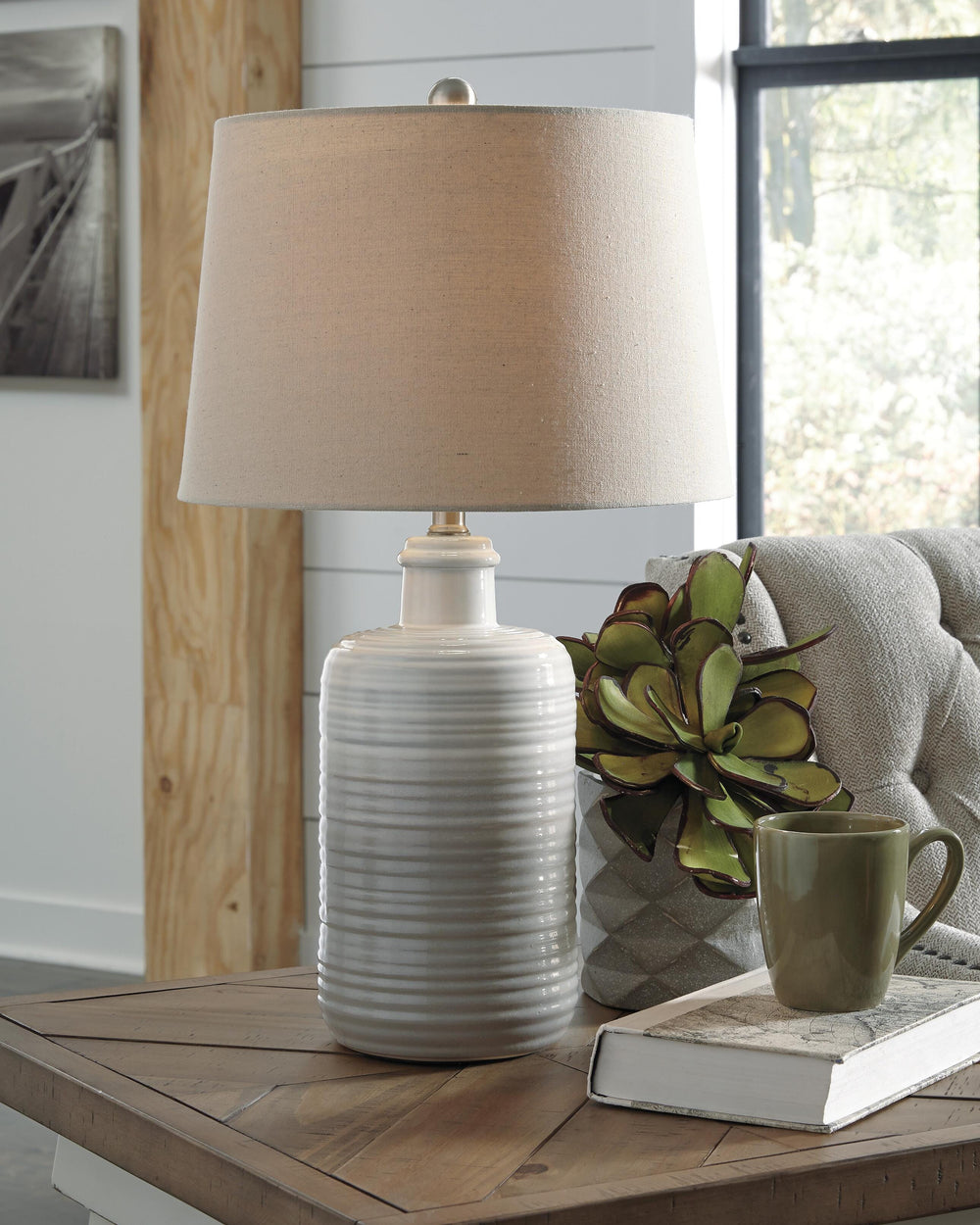 Marnina Table Lamp (Set of 2) - Light Brown (2)