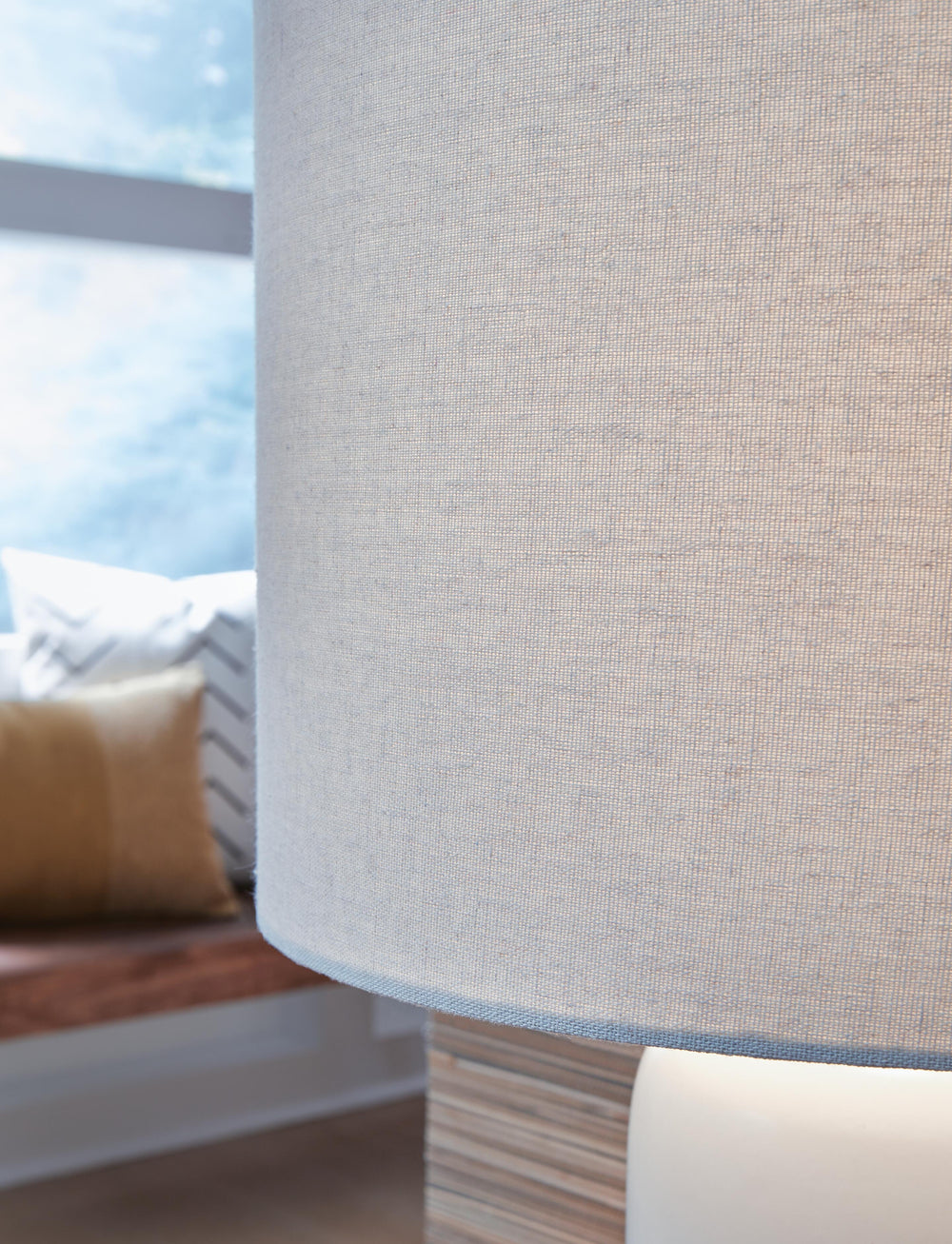 Lemrich Table Lamp - White (3)