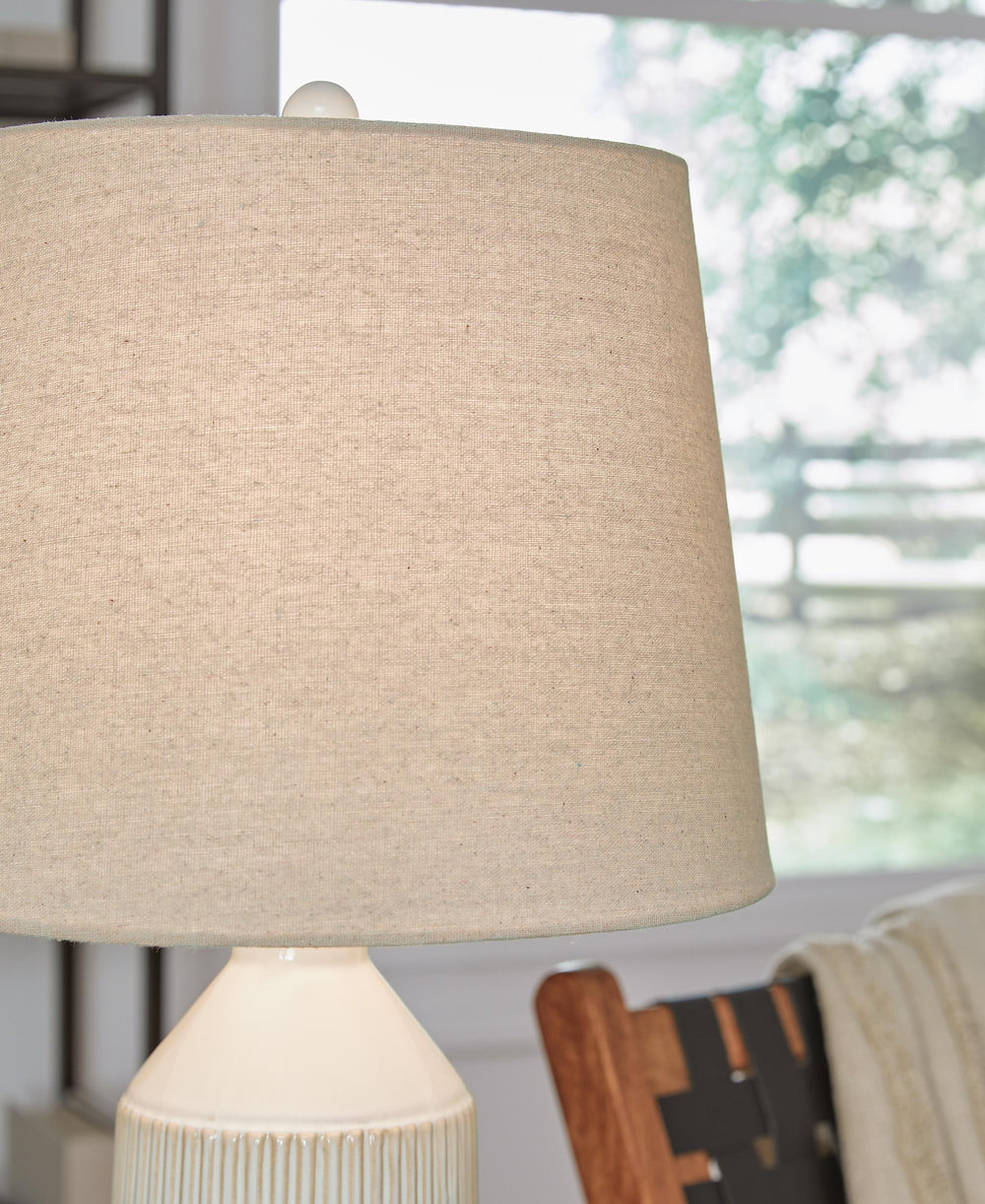 Willport Table Lamp (Set of 2) - Beige (3)