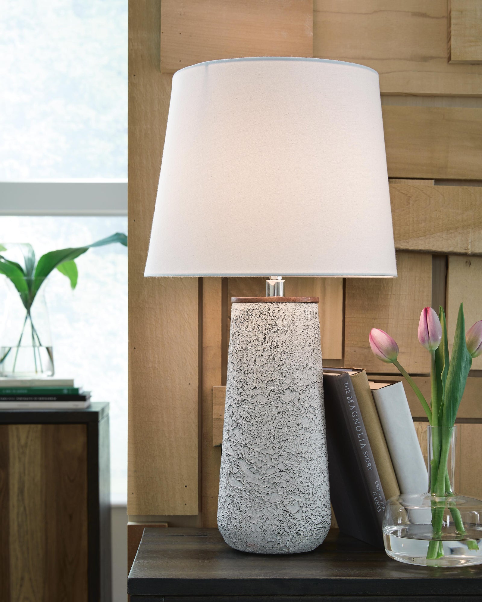 Chaston Table Lamp (Set of 2) - White (2)