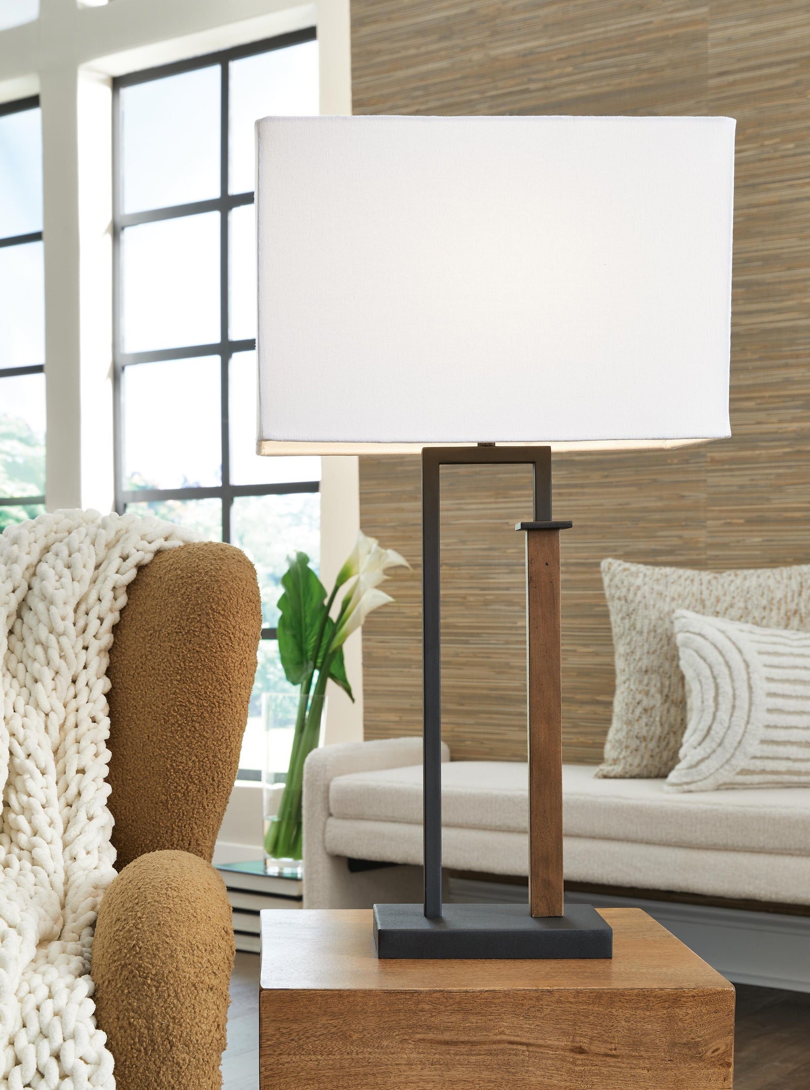 Voslen Table Lamp (Set of 2) - Black (2)