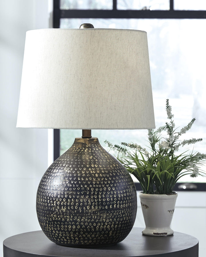 Maire Table Lamp - Black (2)