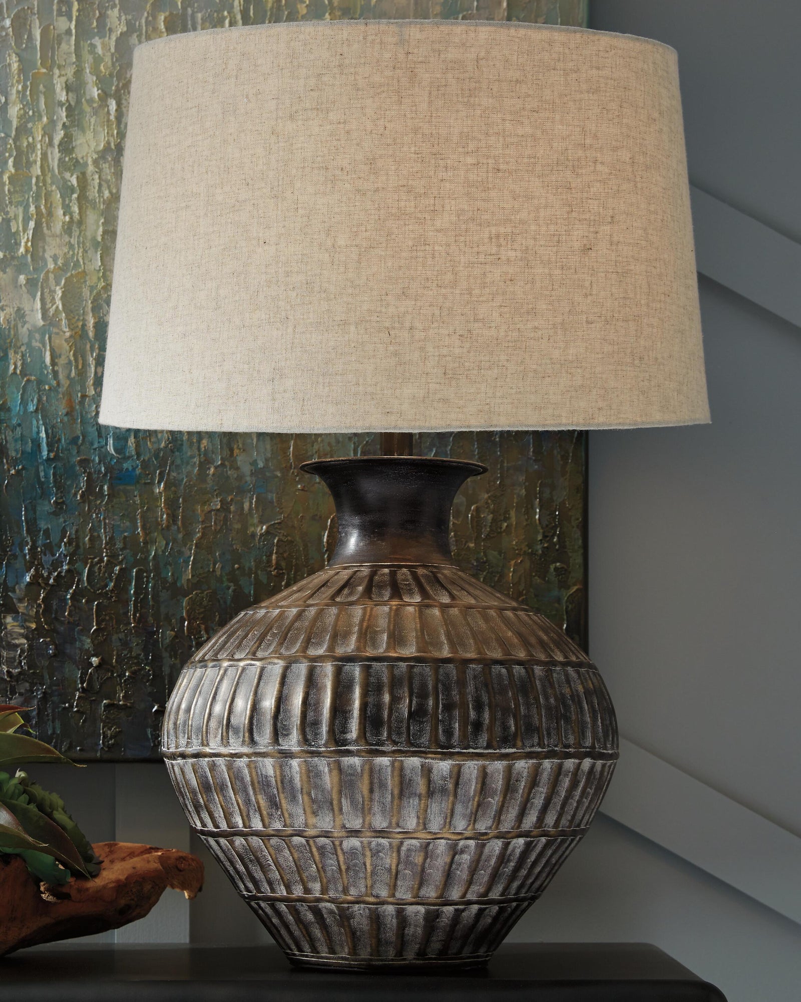 Magan Table Lamp - Bronze (2)