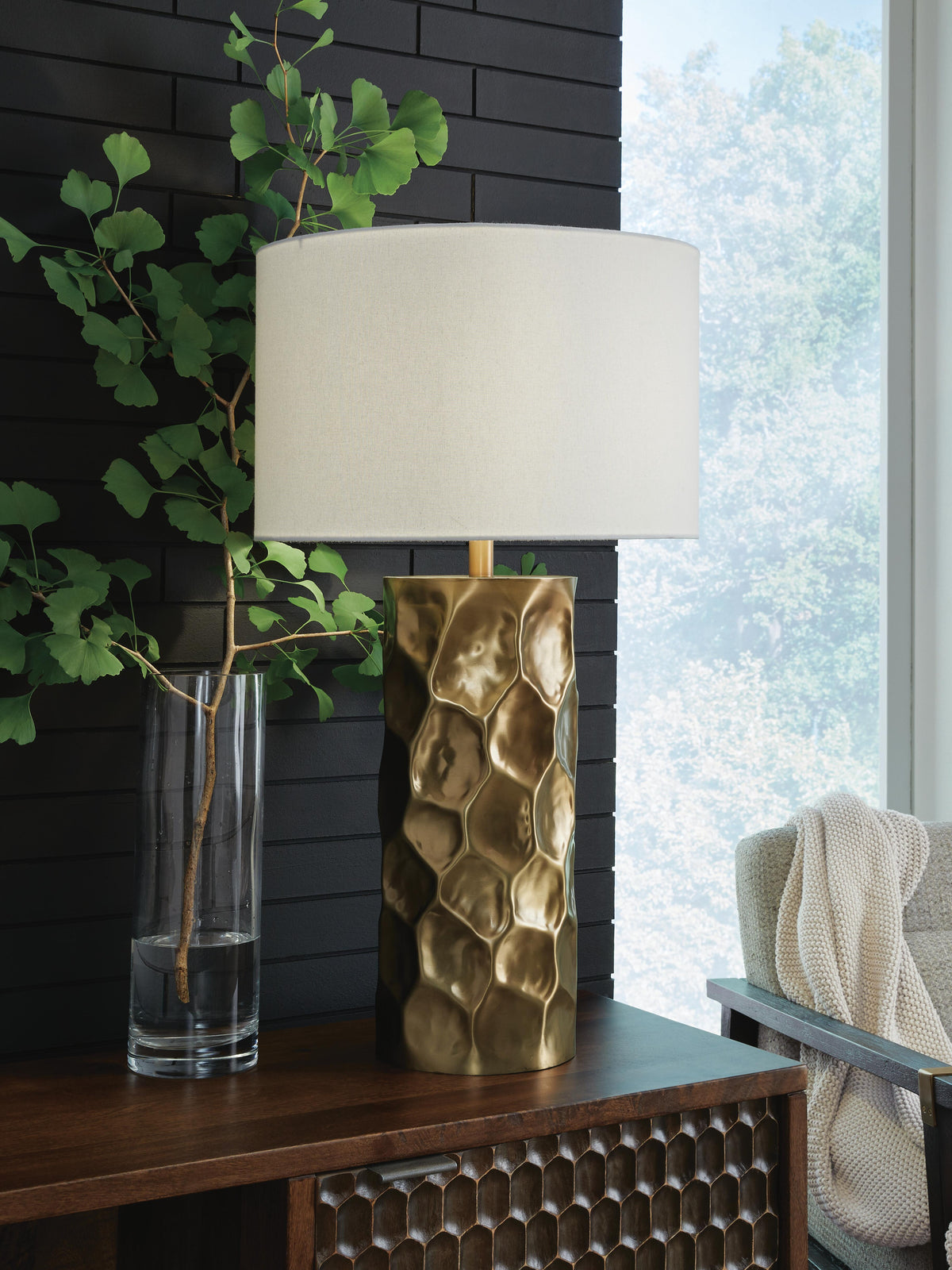Marshawn Table Lamp - Gold (2)
