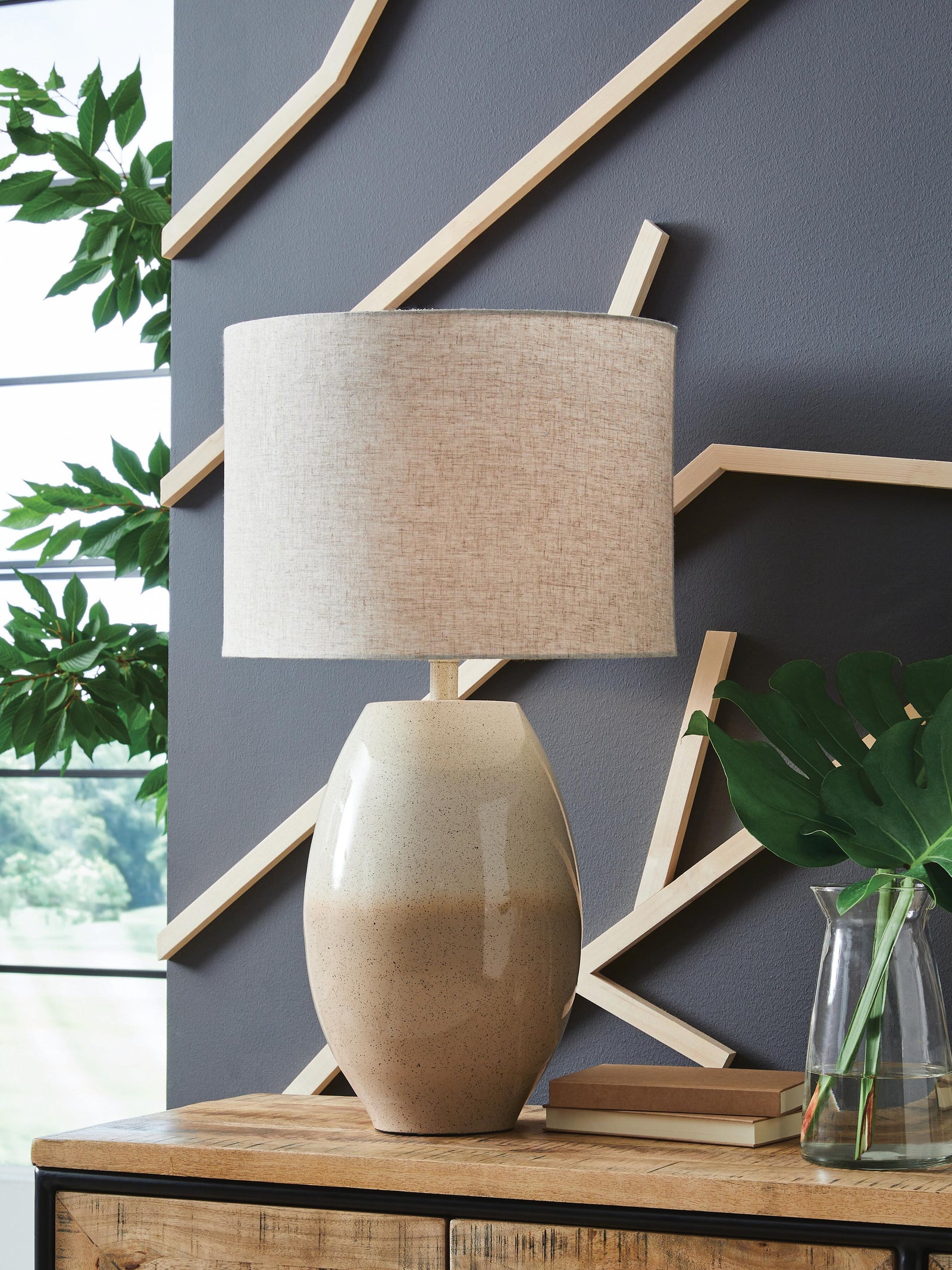 Linas Table Lamp - Beige (2)